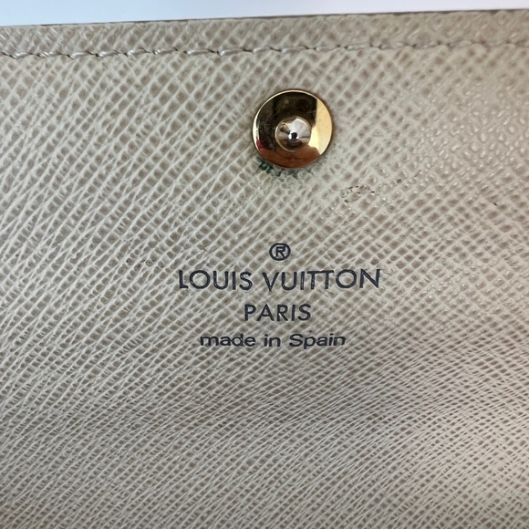 Louis Vuitton Sarah Wallet - Picture 6 of 12